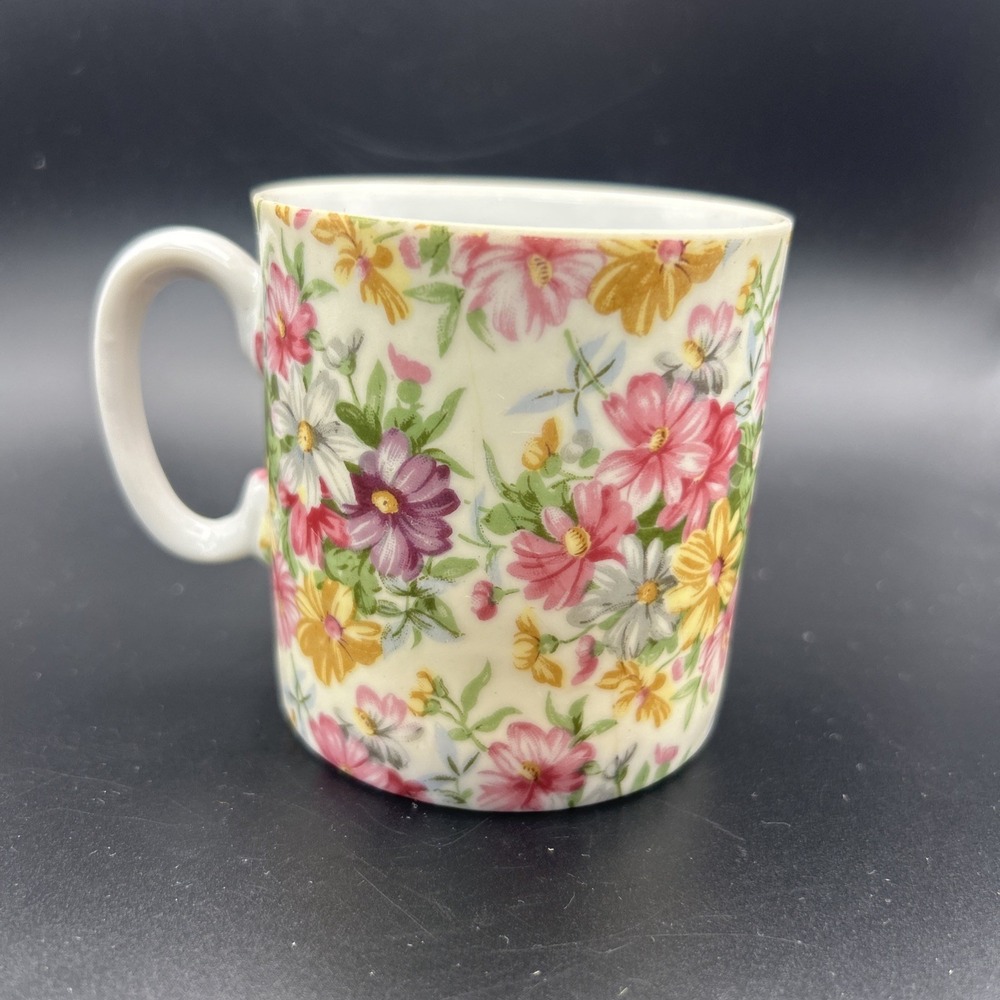 Lefton #043 Floral Chintz  Porcelain Coffee Mug Vintage c.1970s pink - Picture 3 of 7